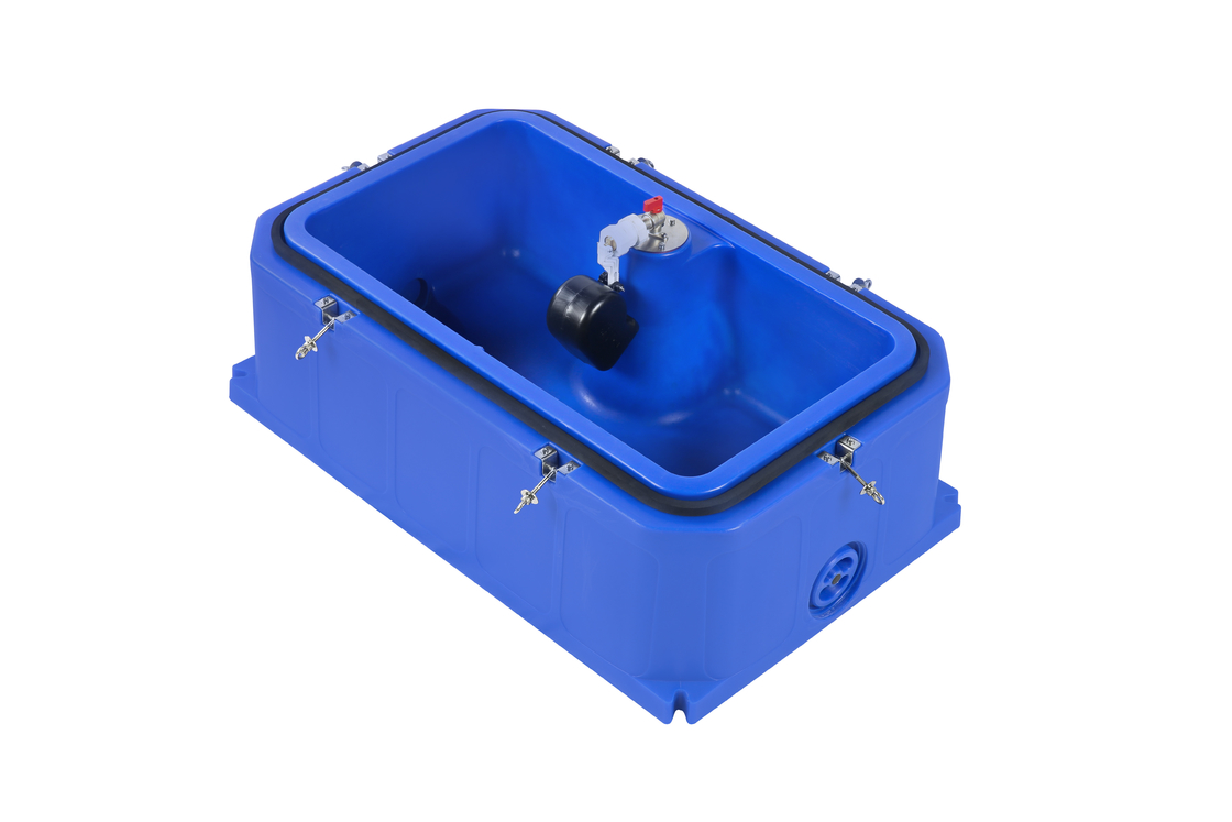 المياه الآلية للمواشي من LLDPE مع مجموعة واحدة من أقراص التدفئة 220V300W للمواشي