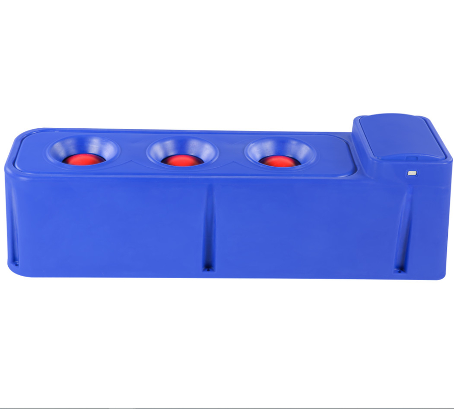 أزرق LLDPE الماشية السيارات تسقي مع بنيت في التحكم في درجة الحرارة للماشية الخروف الحصان 100-120L / دقيقة معدل التدفق