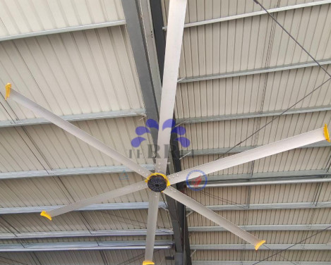 مروحة السقف الصناعية 7300mm/24FT لحجم الهواء العالي / W 9.53m3/min في البيئات الصناعية