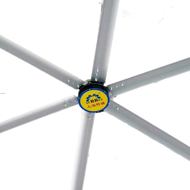 مروحة السقف الصناعية 7300mm/24FT لحجم الهواء العالي / W 9.53m3/min في البيئات الصناعية